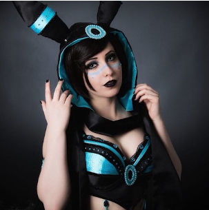 SaphiraBlue_Thumbnail SaphiraBlue_Thumbnail